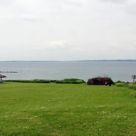 別荘 6 Person In Tranekaer-by Traum *