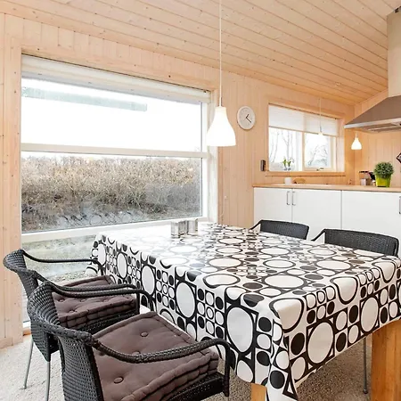 6 Person In Tranekaer-by Traum Fæbæk