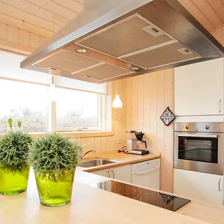 6 Person In Tranekaer-by Traum Fæbæk