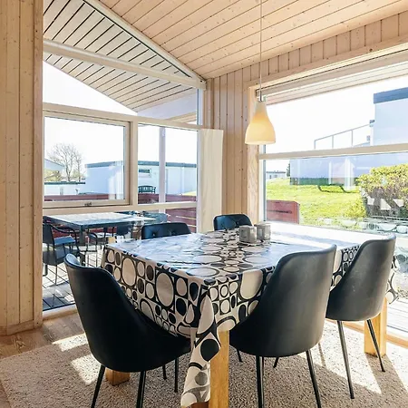 6 Person In Tranekaer Fæbæk